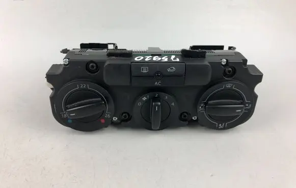 Volkswagen PASSAT B6 Climate control unit 3C2820045A