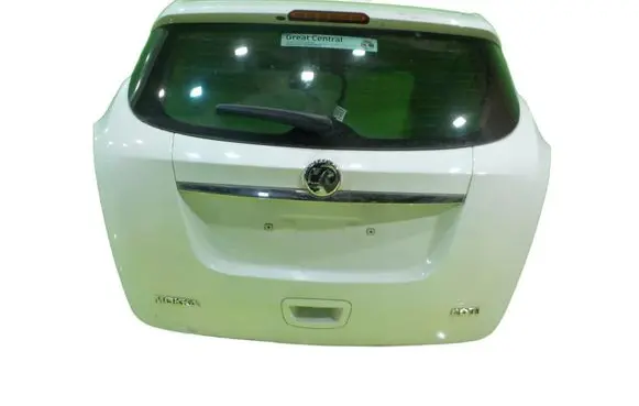 Opel Mokka Tailgate/trunk/boot lid XP73