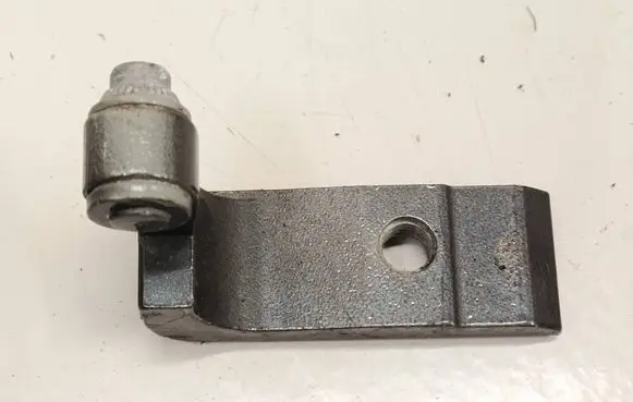 BMW 1 F40 Rear door upper hinge 7246064