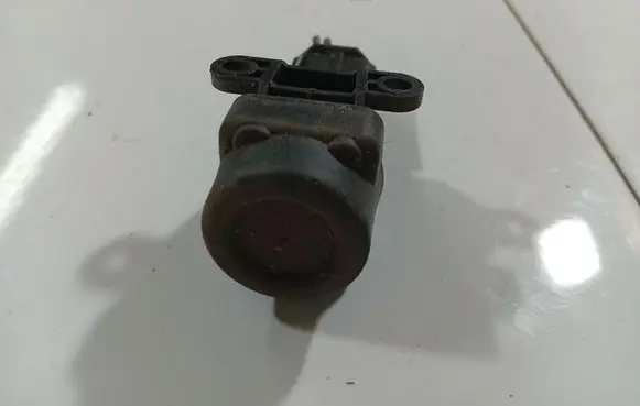 Rover 45 Fuel cut-off switch V0T100030