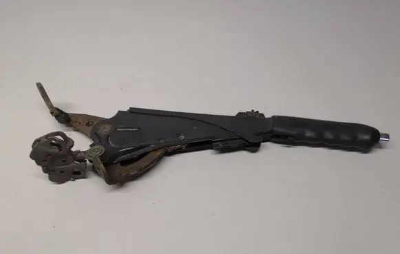 Audi A6 S6 C5 4B Handbrake/parking brake lever assembly 8D0711303F