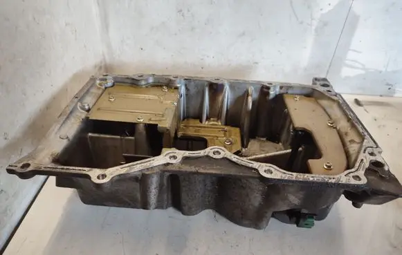 Volvo V60 Oil sump AG9G6675BB