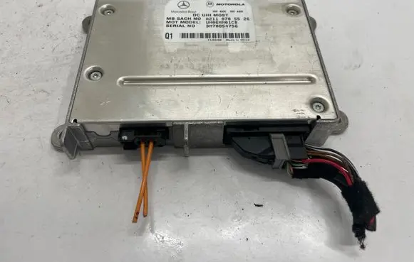 Mercedes-Benz CLS C219 Bluetooth control unit module A2118705526
