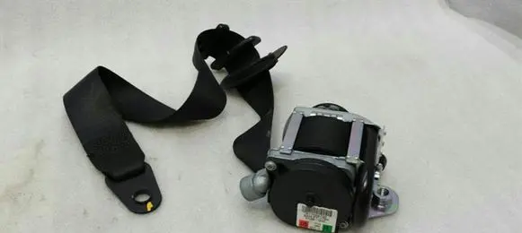 Mini Cooper Countryman R60 Front seatbelt 9802354