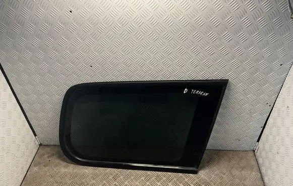 Hyundai Terracan Rear side window