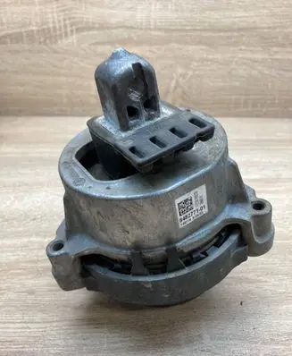 BMW X3 G01 Engine mount bracket 8482771 140119