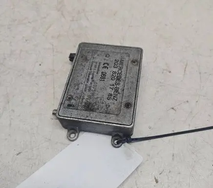 Mercedes-Benz S W220 Antenna control unit 2038201785