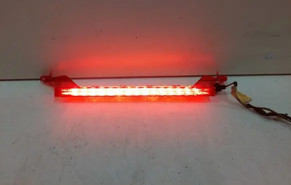 BMW 1 E81 E87 Third/center stoplight 63256924673 2DA00895700 6924673