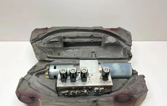 Mercedes-Benz SL R231 Convertible roof hydraulic pump A2318050124 A2318000130