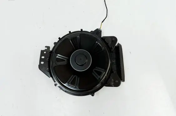 Volvo XC90 Subwoofer speaker 31456258