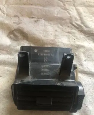 Ford Connect Dash center air vent grill 2T1H19893AC 0A41414