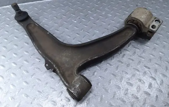 Opel Signum Front lower control arm/wishbone 24413016