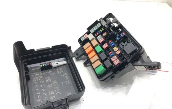 Fuse box set