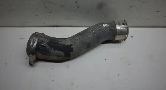 Intercooler hose/pipe