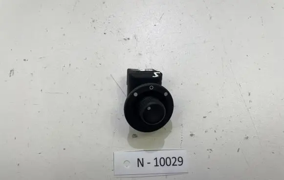Renault Koleos I Electric window control switch