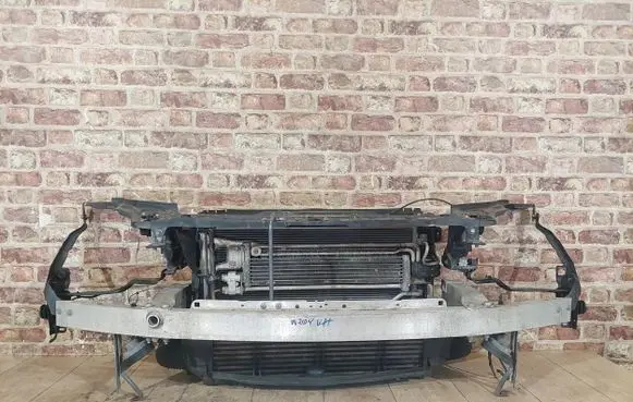 Mercedes-Benz C W204 Front bodywork piece 