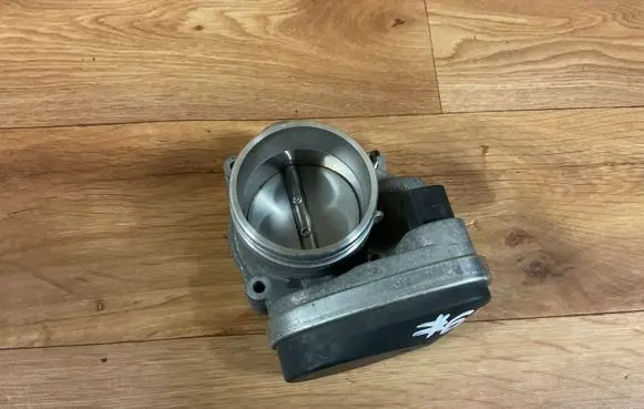 BMW 5 E60 E61 Throttle valve 7502444 408238425004