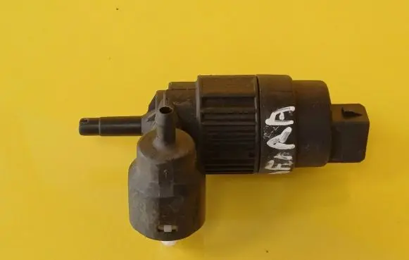 Opel Zafira B Windscreen/windshield washer pump