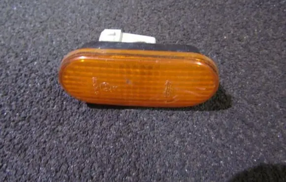 Volkswagen Caddy Front fender indicator light 3a0949117a