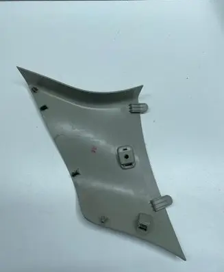 Volvo XC90 (D) pillar trim (bottom) 31363596
