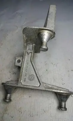 Mercedes-Benz C W203 ABS pump bracket A2034310240