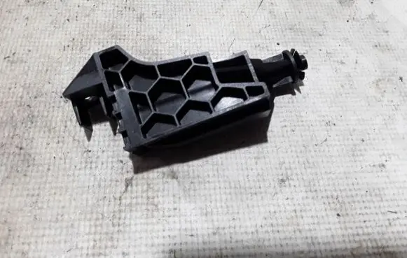 Volvo XC40 Radiator mount bracket 31686406