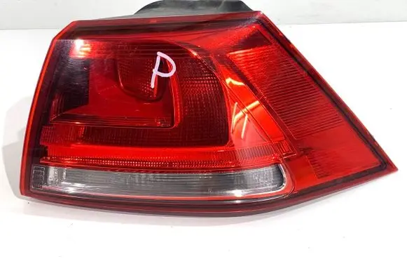 Volkswagen Golf VII Rear/tail lights 5G0945096M