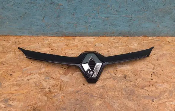 Renault Clio V Front bumper upper radiator grill 620786224R