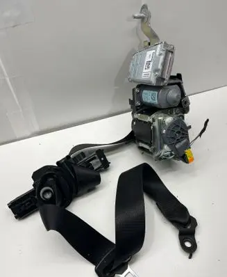 Mercedes-Benz E W212 Front seatbelt 617112100