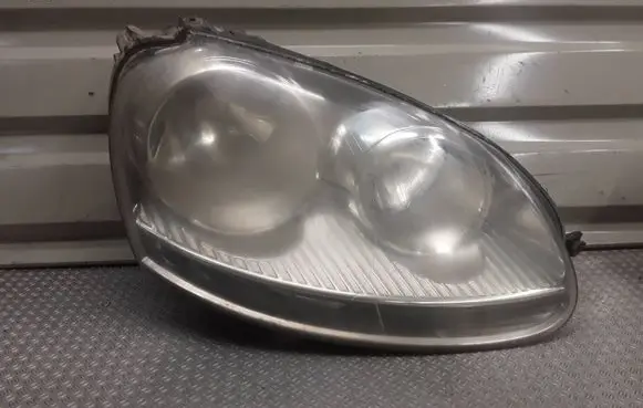 Volkswagen Golf V Headlight/headlamp 