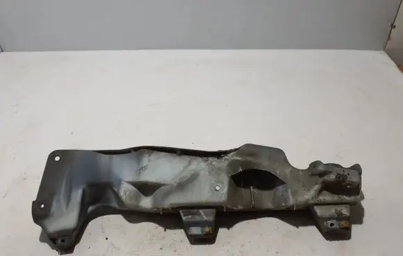 Renault Kangoo II Fender mounting bracket 8200381902