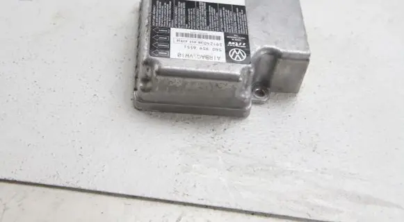 Volkswagen PASSAT B6 Airbag control unit/module 5N0959655J