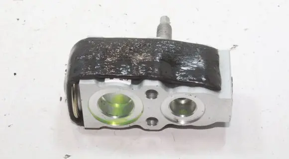 Ford Mustang Mach-E Air conditioning (A/C) expansion valve JX6A19C621AB