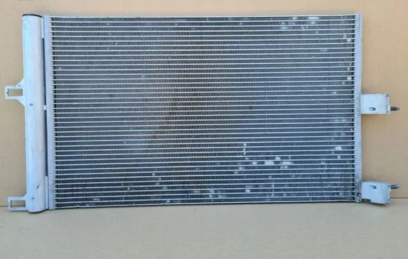Tesla Model 3 Air conditioning (A/C) radiator (interior) 237107708300B