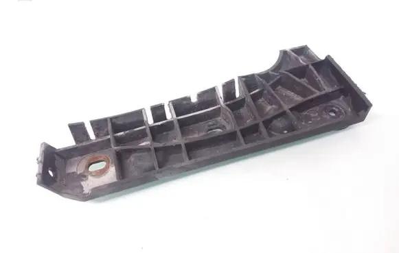 Front bumper mounting bracket