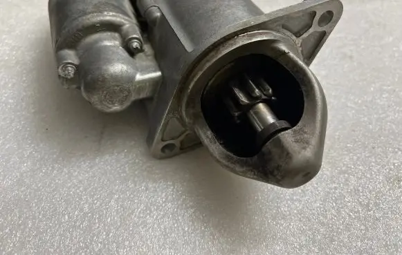 Opel Zafira B Starter motor 55556092 8000048 P26N007A