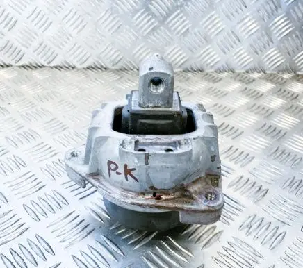 BMW 6 F12 F13 Engine mount bracket 6851263