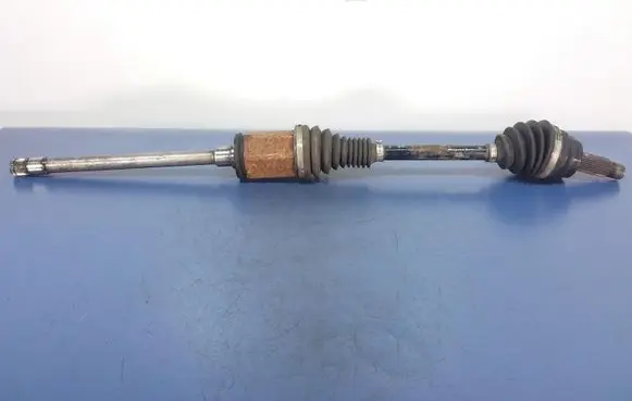 BMW X6M F86 Front driveshaft