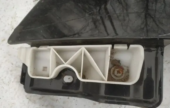 Nissan Qashqai Front bumper mounting bracket