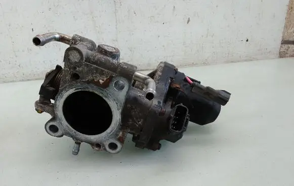 Toyota Prius (NHW20) Throttle valve 8945230150