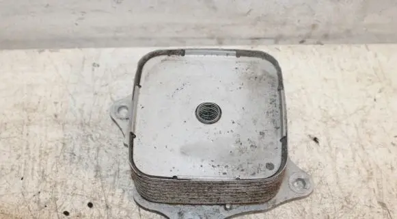 Honda CR-V Engine oil radiator 15128