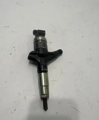 Subaru Forester SH Fuel injector 16613AA030 08M09429