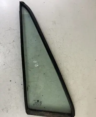 Hyundai Galloper Front door vent window glass four-door 