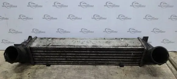 BMW 3 E90 E91 Intercooler radiator 3093796