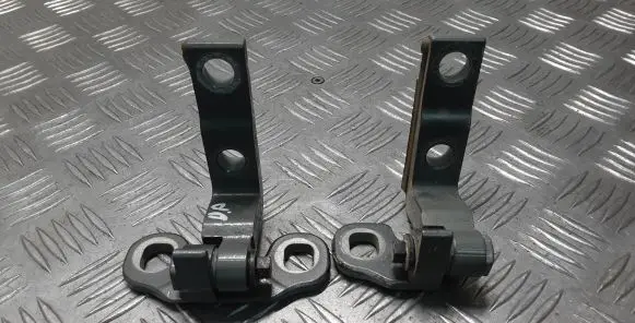 Front door hinge set