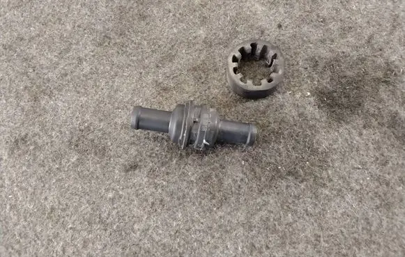 BMW X5 E53 Coolant pipe/hose 85621B