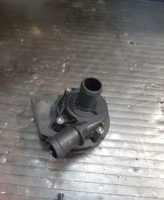 Volkswagen Golf VII Electric auxiliary coolant/water pump 5Q0965567