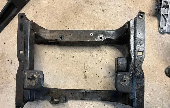 Dodge Nitro Front subframe