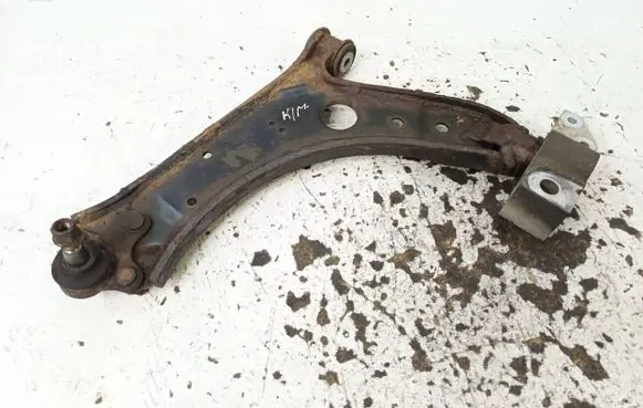 Volkswagen Golf Plus Front lower control arm/wishbone