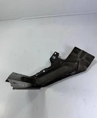 Volkswagen Caddy Fender mounting bracket 2K5821136